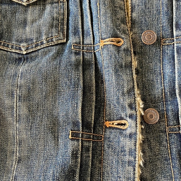 GAP Vintage Faux Fur Lined Denim Jacket Y2K - Picture 4 of 13